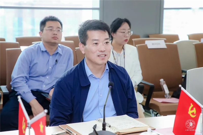 安徽省副省长张红文走访上海市安徽商会并与企业家代表座谈交流